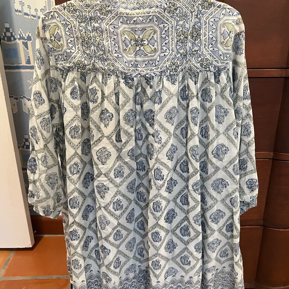 Roller Rabbit Embroidered Boho Tunic Top - Blue and White - Picture 4 of 6